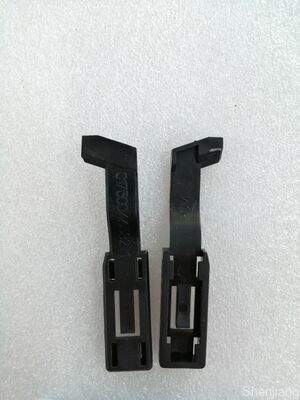 قطع غيار ماكينة الصراف الآلي وينكور نيكسدورف 2050 XE فاتح عربة يمين 01750046532